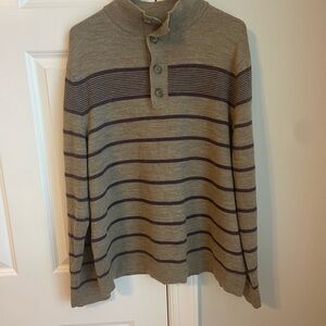 Banana Republic Tan and Purple Crewneck Sweater Classic Knit Design